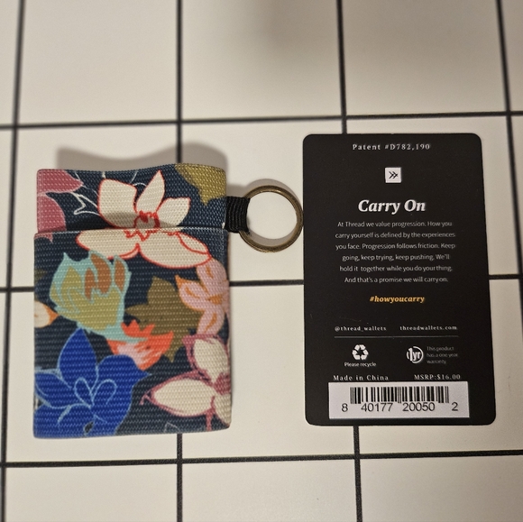 THREAD Elastic Wallet - Picture 2 of 8